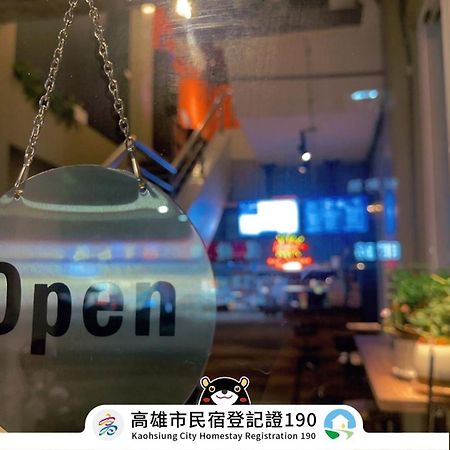 Like Hostel & Bar Lounge Гаосюн Экстерьер фото