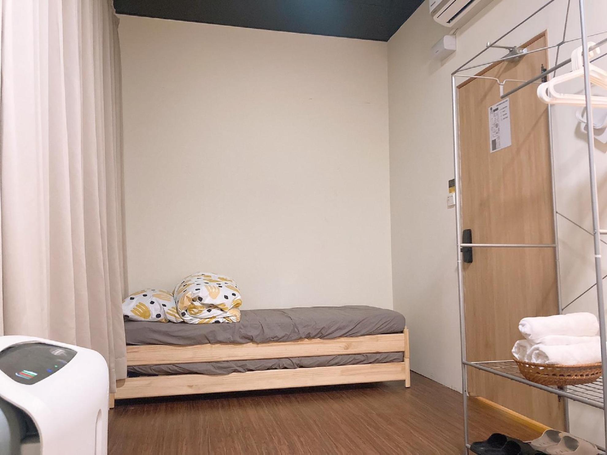Like Hostel & Bar Lounge Гаосюн Экстерьер фото