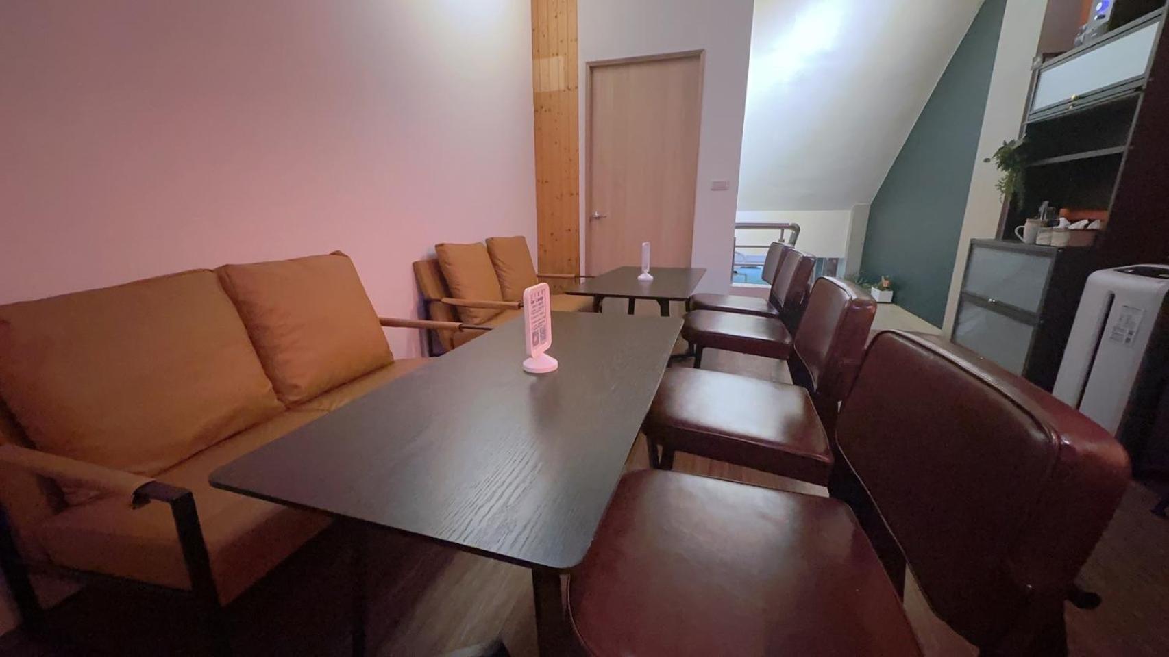 Like Hostel & Bar Lounge Гаосюн Экстерьер фото