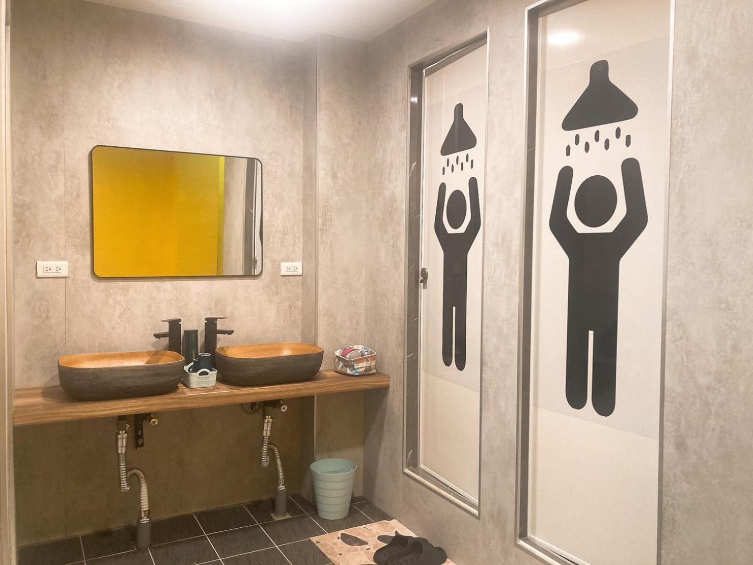 Like Hostel & Bar Lounge Гаосюн Экстерьер фото